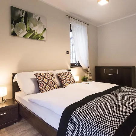 Apartment Vacationclub - Rezydencja Park 3 *